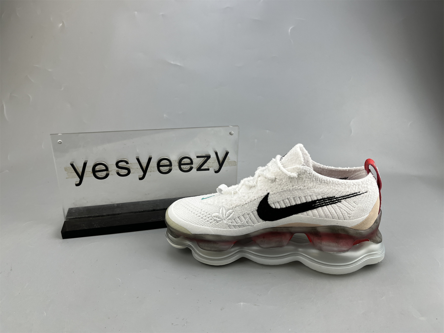 UA NIKE AIR MAX SCORPION FLYKNIT 