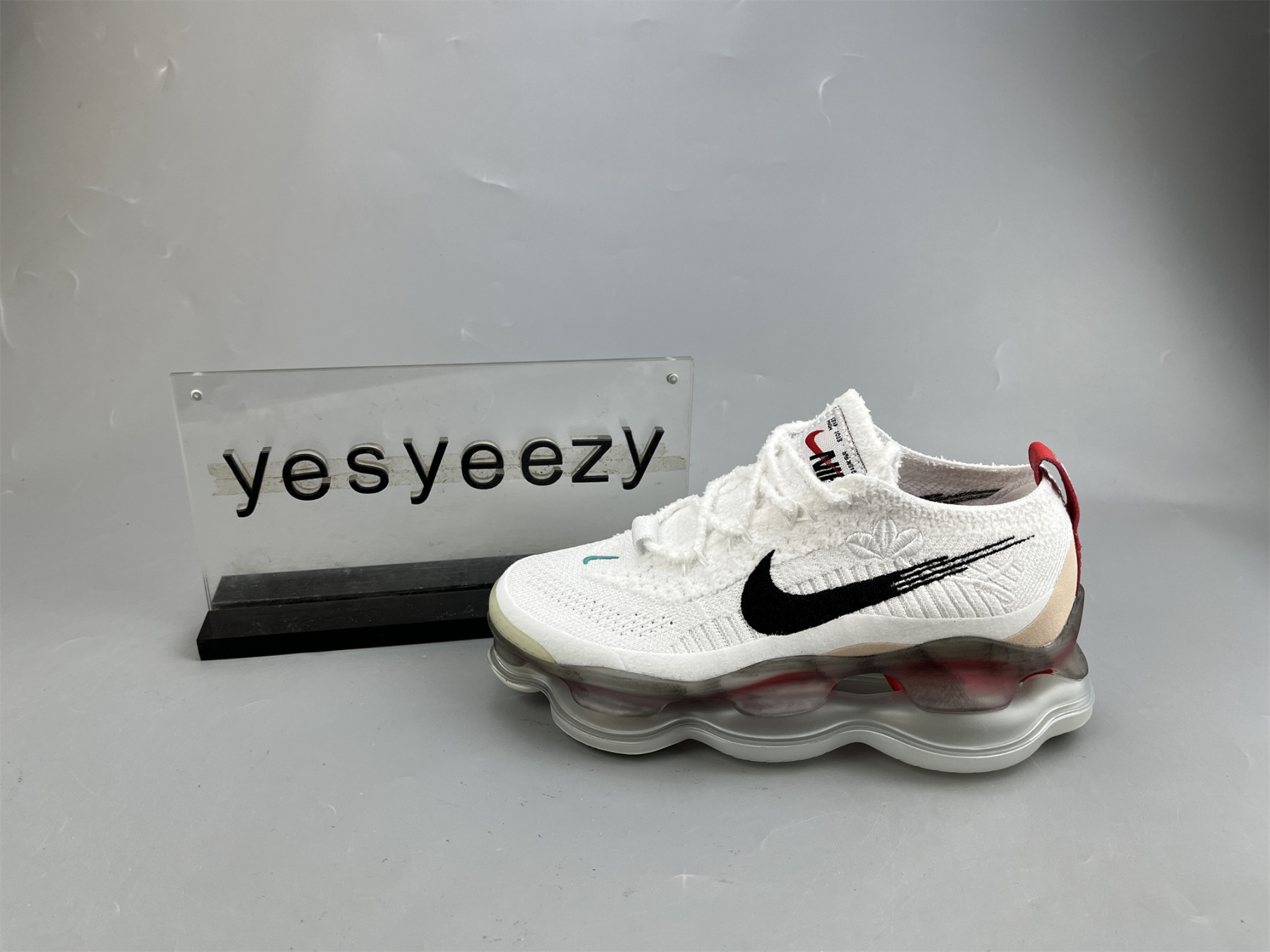 UA NIKE AIR MAX SCORPION FLYKNIT 