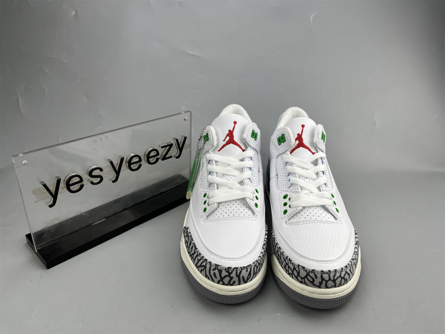 UA AIR JORDAN 3 RETRO LUCKY GREEN