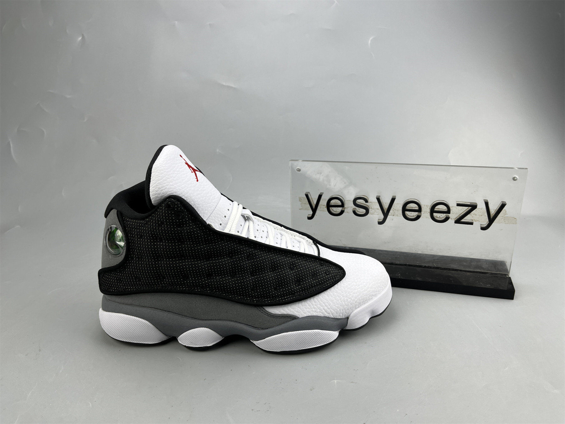 UA AIR JORDAN 13 RETRO 