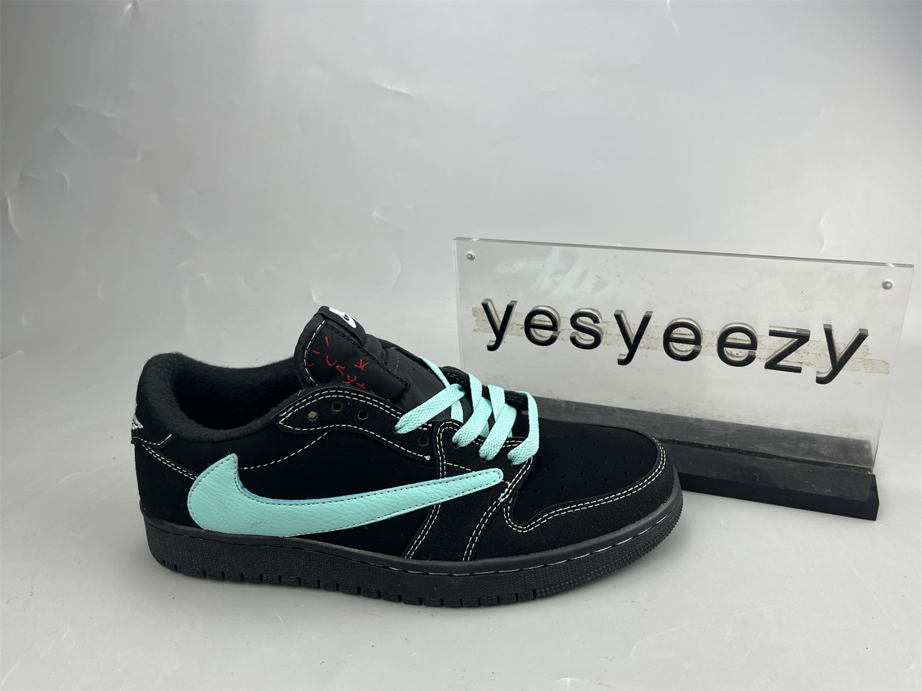 UA AIR JORDAN 1 LOW TIFFANY PHANTOM