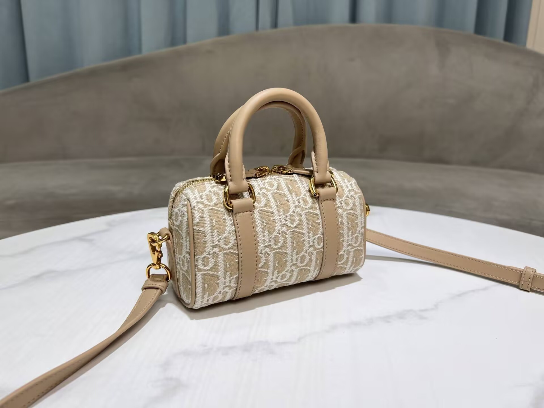 D10r Groove 17 Bag D10r Oblique Jacquard 17x10x8cm