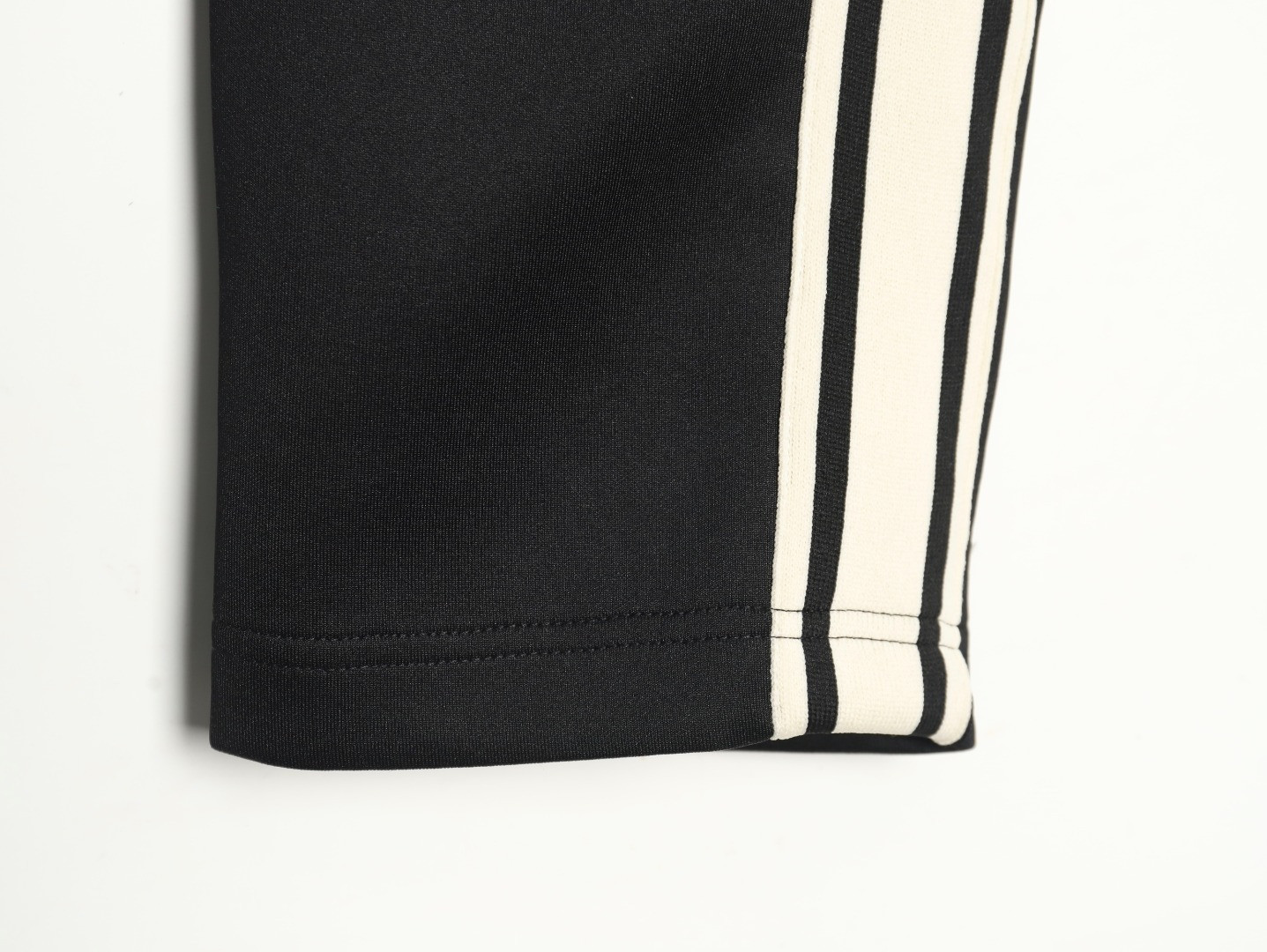 Ce1i*e 23Fw Pants Suit