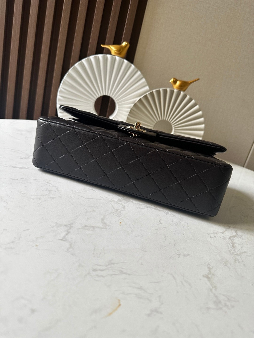 Ch**el CLASSIC HANDBAG Gold Metal 15.5×25.5×6.5cm