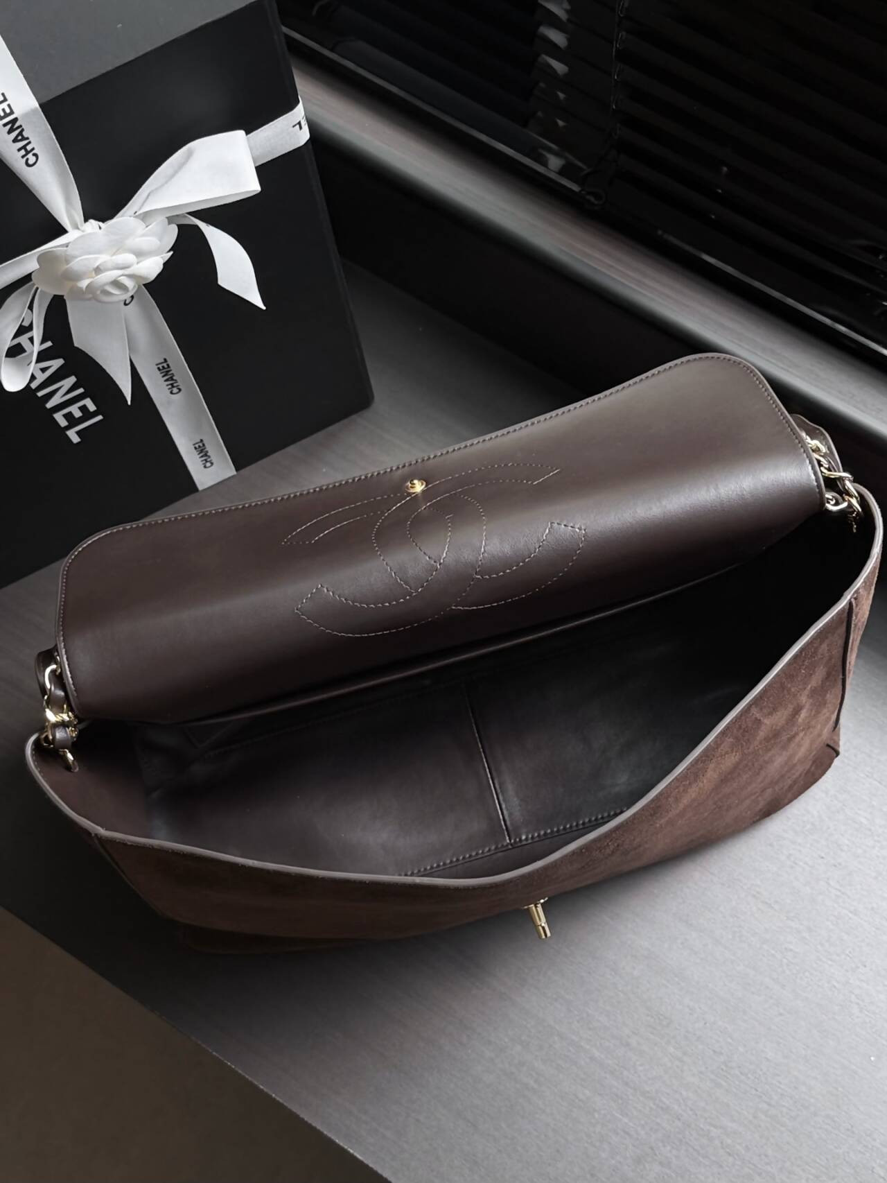 Ch**el Flap Bag Brown AS6234 38.5x26x11cm