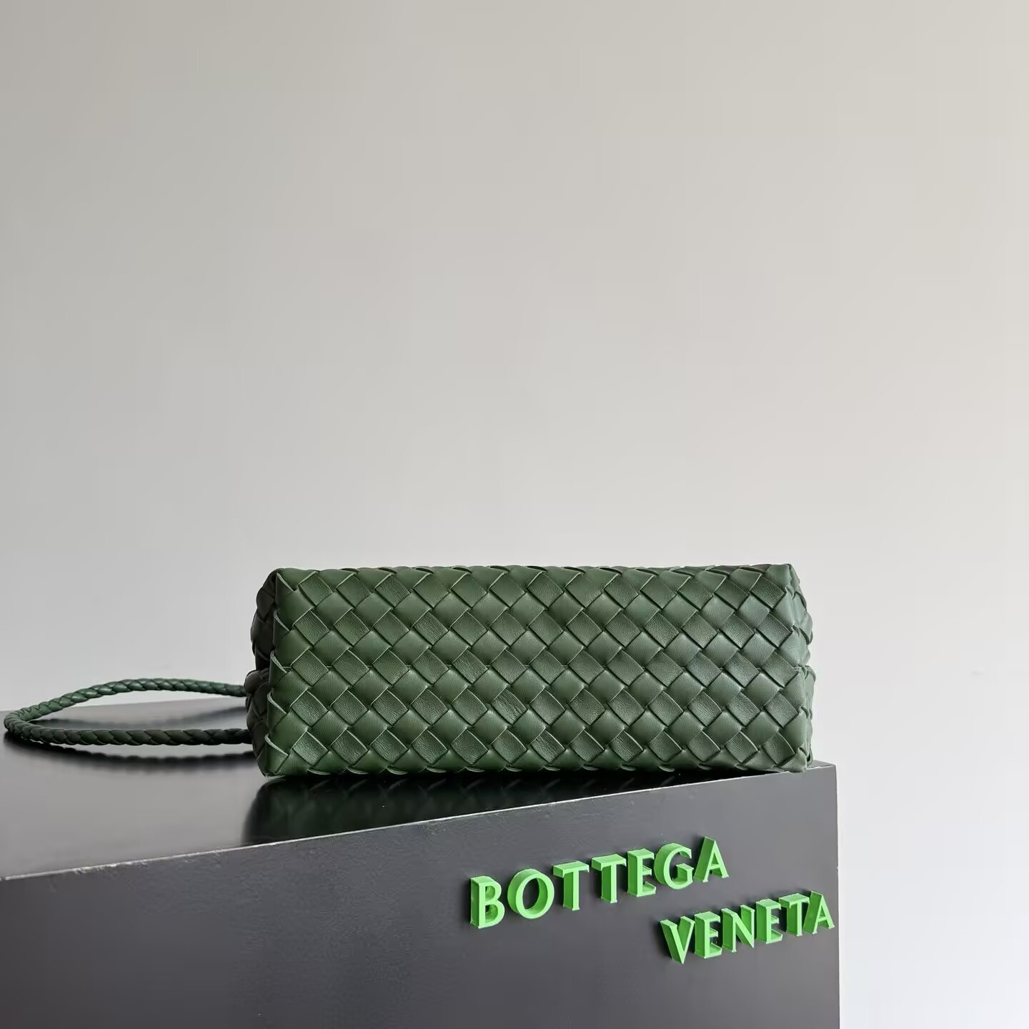 B0tt*ga Ven*ta Medium Andiamo 32x25x11CM