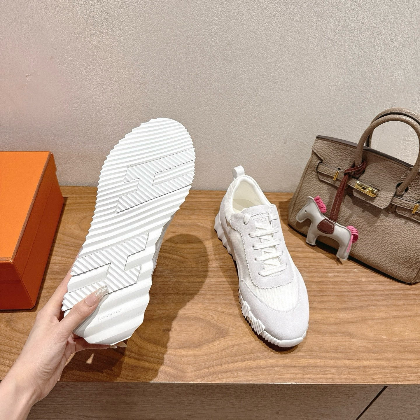 UA H**me5 Bouncing Sneaker