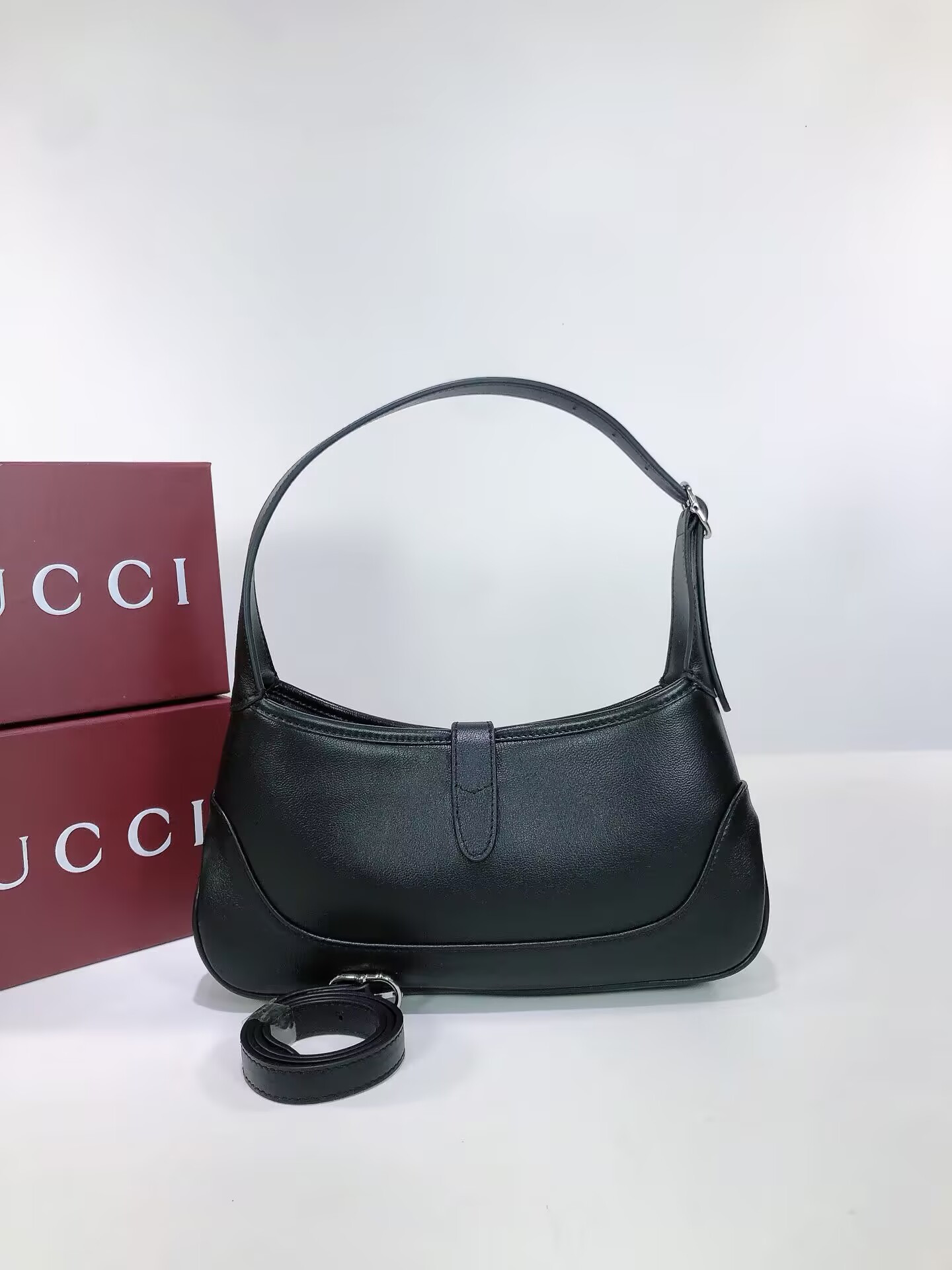 Gvc*1 Jackie Slim Shoulder Bag 27x13x3.5cm
