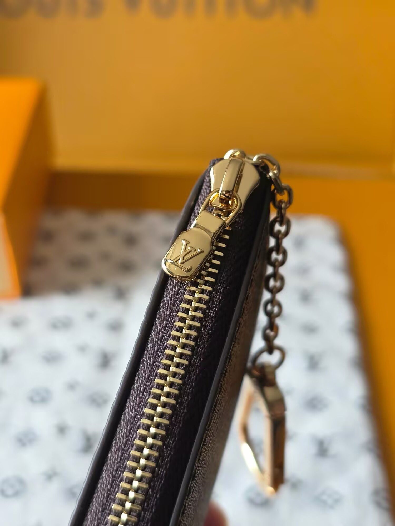 Louis Vuitton Monogram Canvas Key Case M62650 12x7x1.5cm