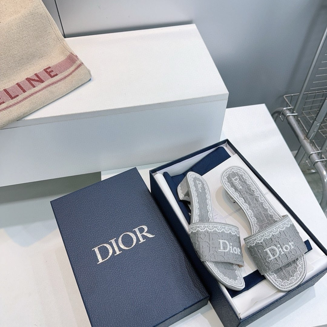 UA D10ramour D10r Dentelle Heeled Slide