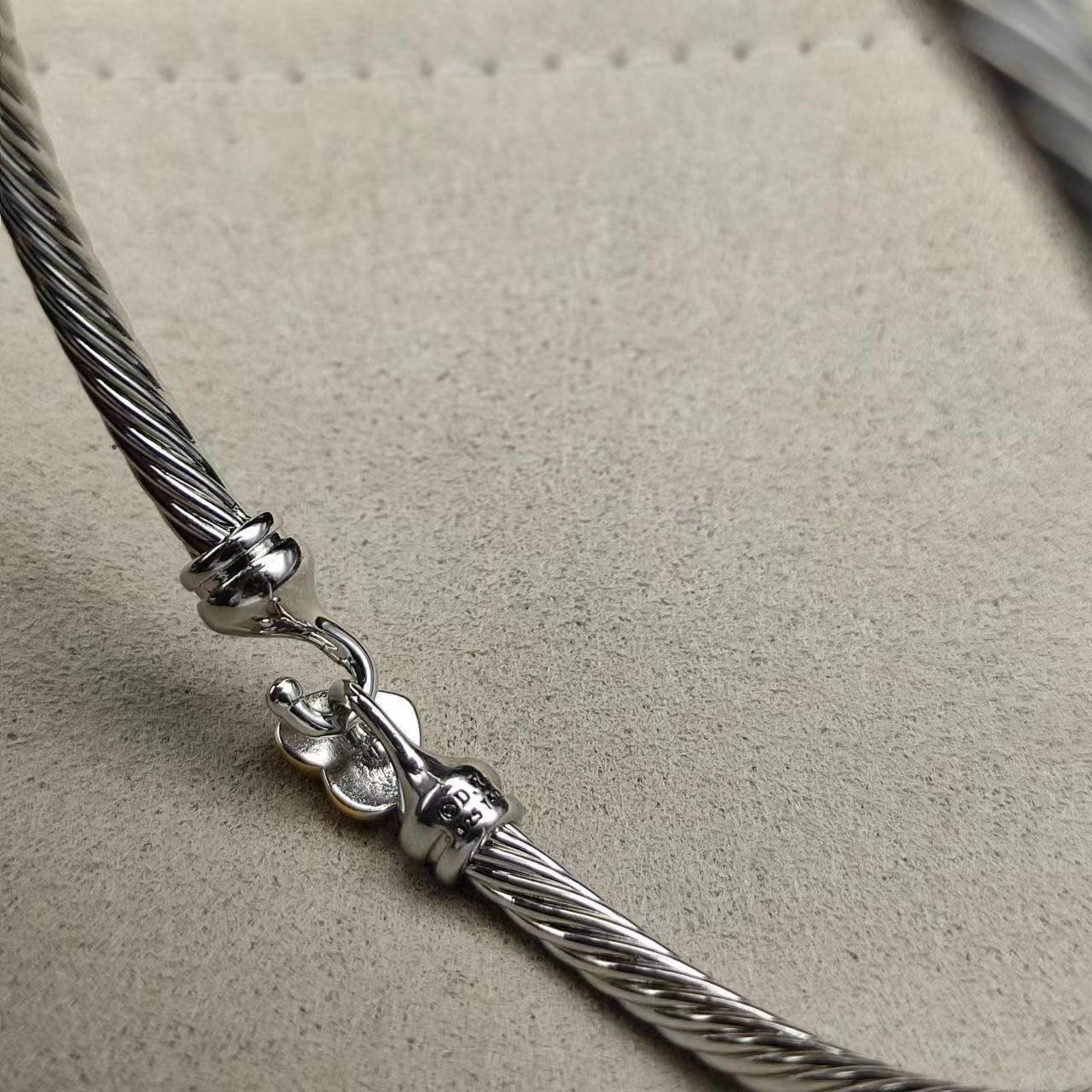 dau1d Yvrm*n 3mm hook bracelet(wrist circumference 15-18cm)