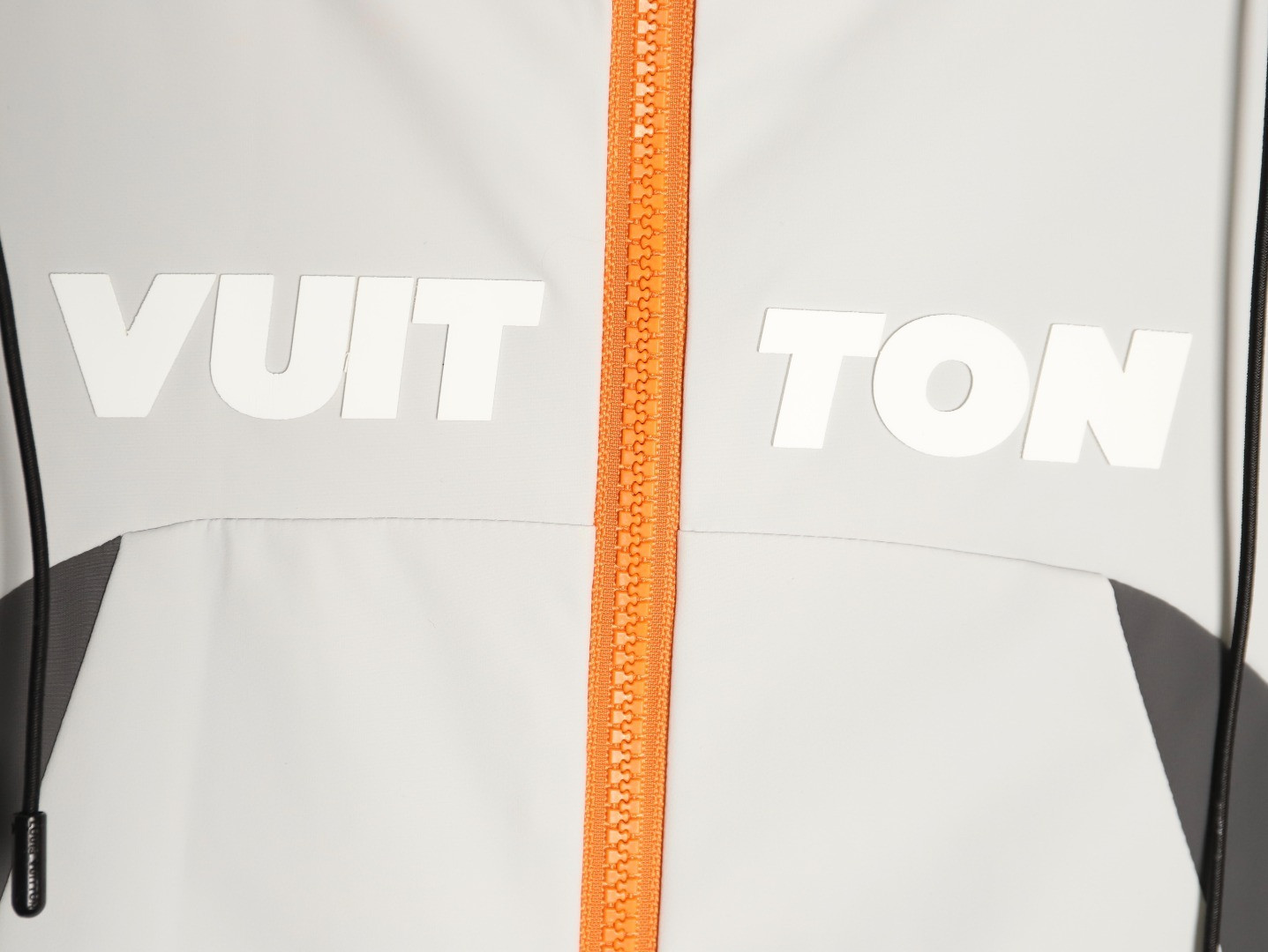 L0vis Vvtt0n 25FW Padded jacket