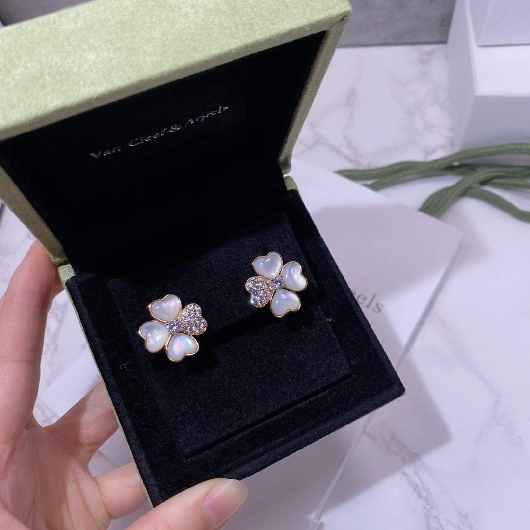 V*n Cl**f & Arpels four-leaf clover earrings