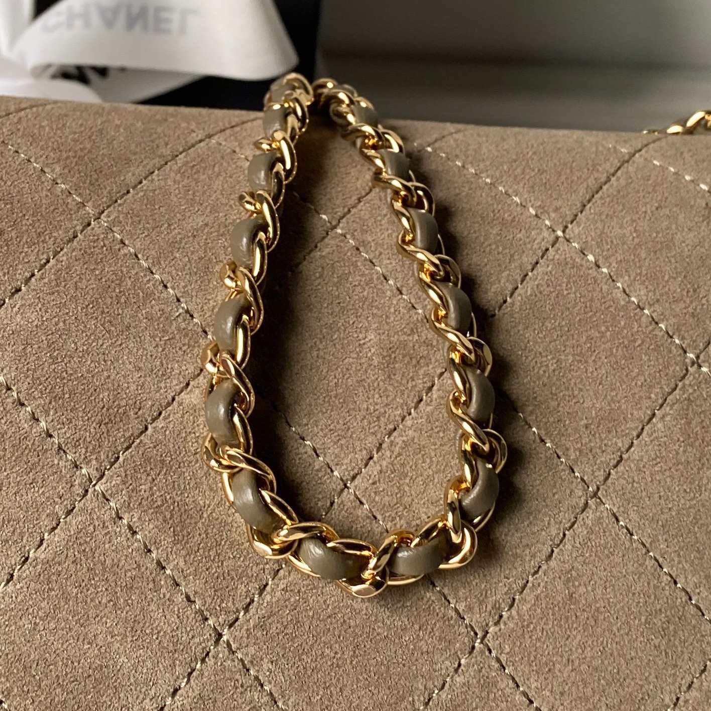 Ch**el Clutch with chain AP5294 11x23x12.5cm