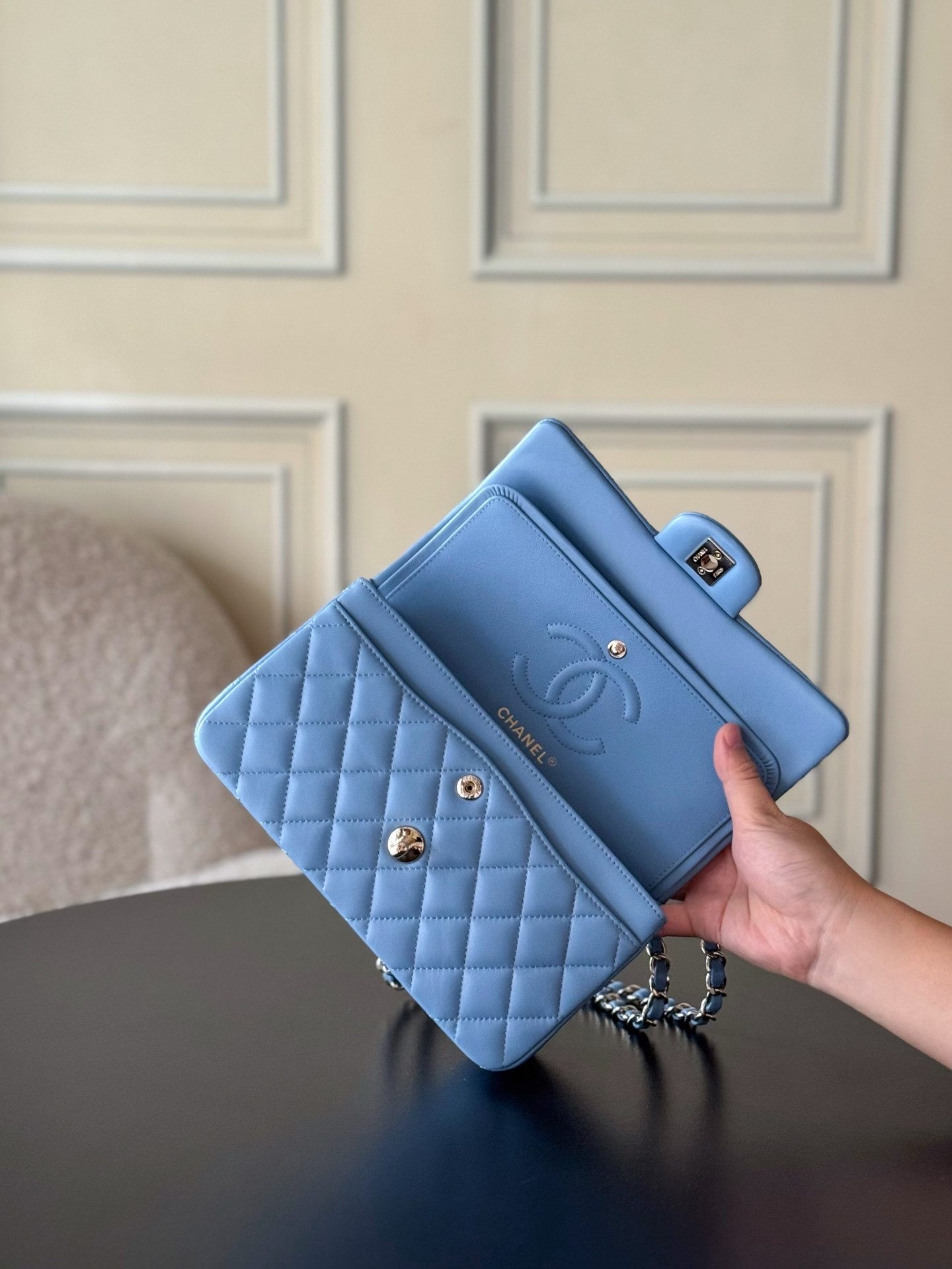 Ch**el Small Classic Bag 23x6.5x14cm