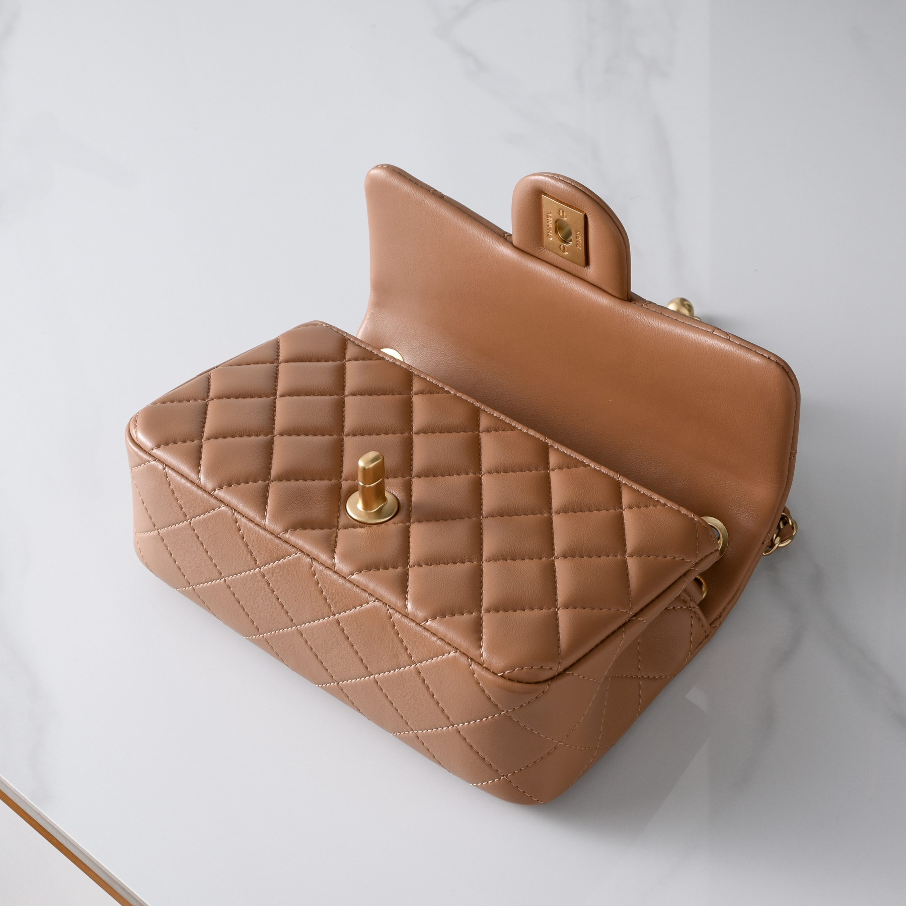 Ch**el Flap Bag Caramel AS1787 20x13x7cm