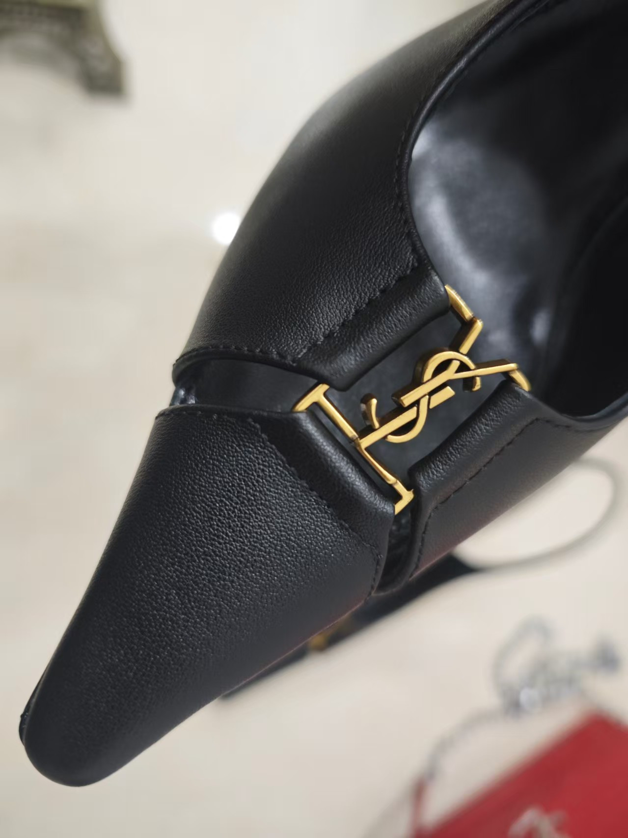 UA Y51 Sa1nt Lau*nt Slingback Pumps