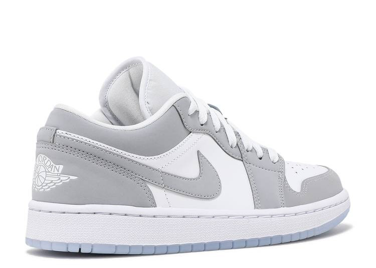 UA WMNS AIR JORDAN 1 LOW 