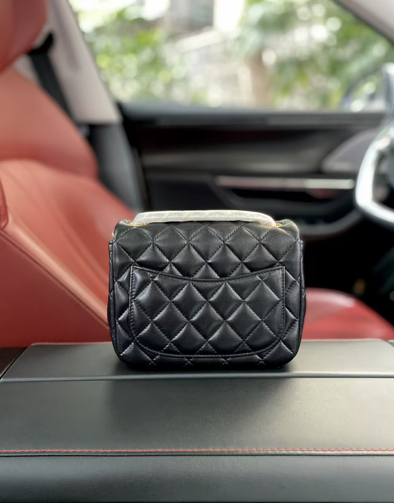 Ch**el Mini Classic Handbag Lambskin & Gold-Tone Metal Black 13.5x 17x8cm