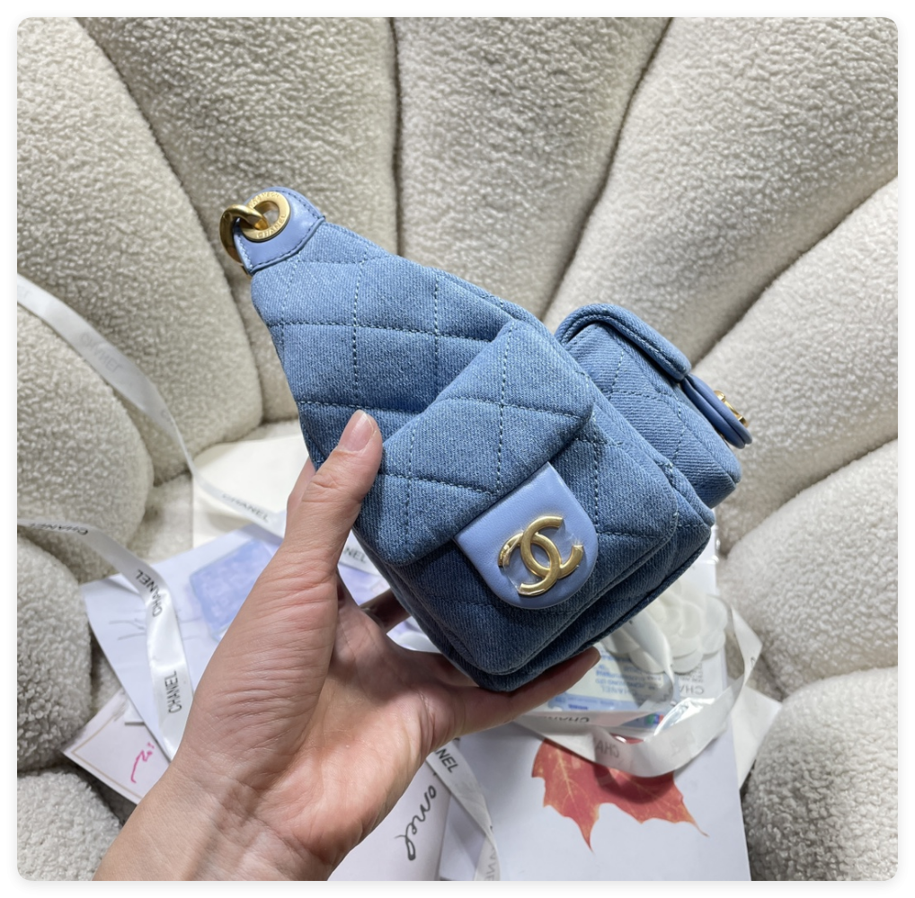 Ch**el CRUISE 2024/25 LARGE HOBO BAG Washed Denim & Gold-Tone Metal Blue  22x 31x 15cm