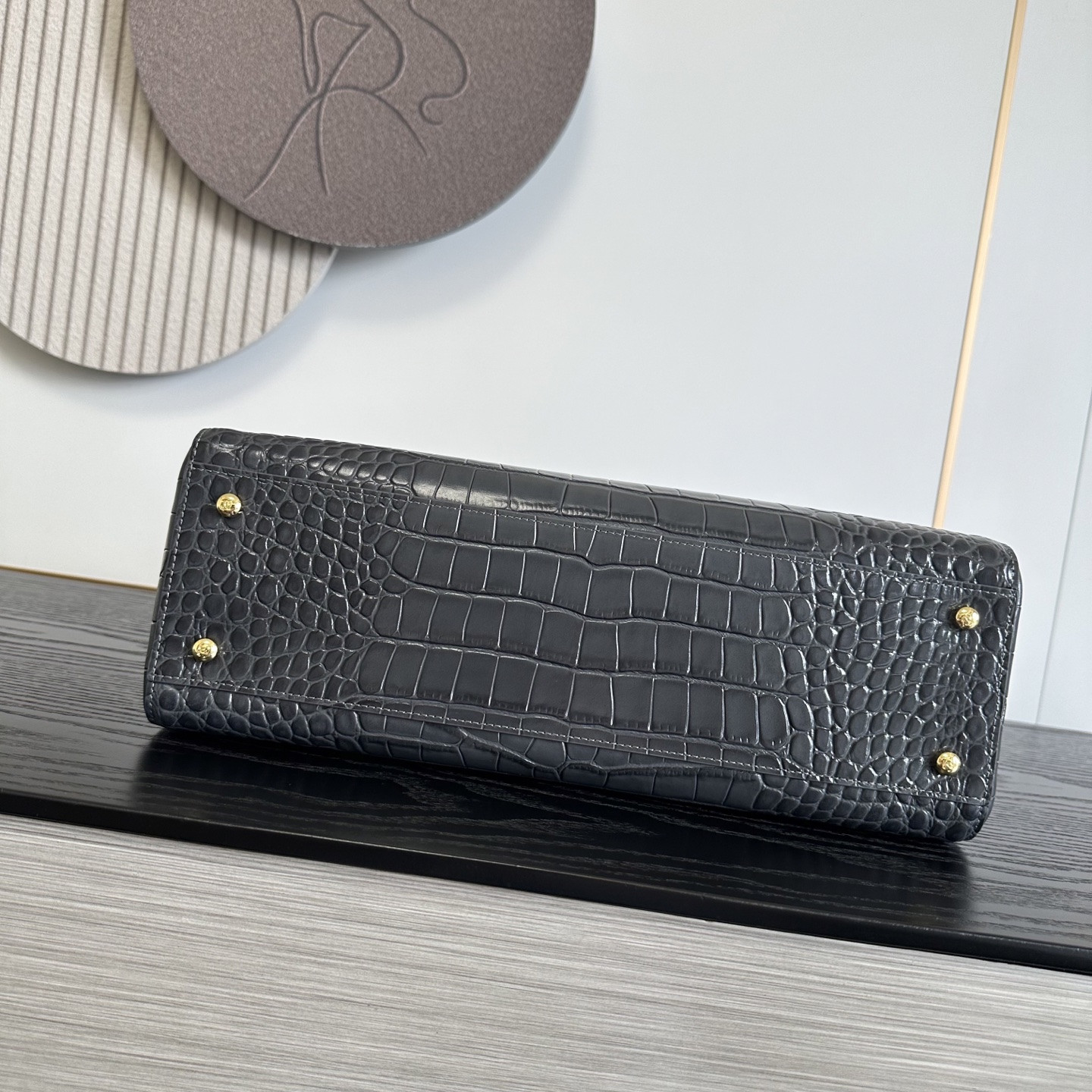 Ch**el Tote Crocodile-embossed Bag Gray 35x20x13cm