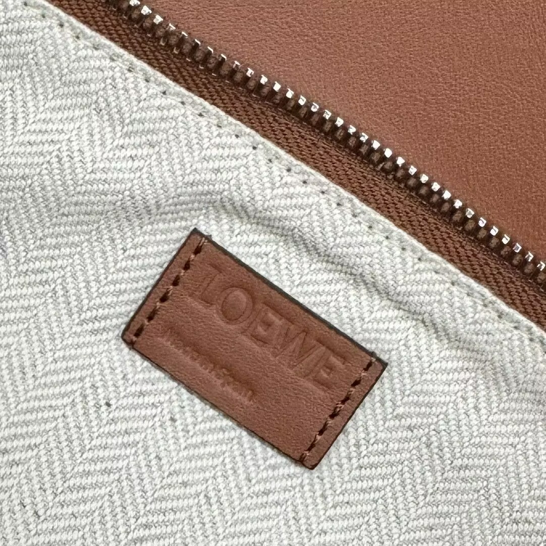 Loewe Large Puzzle Edge Bag in Classic Calfskin 21.5x33x14.7cm