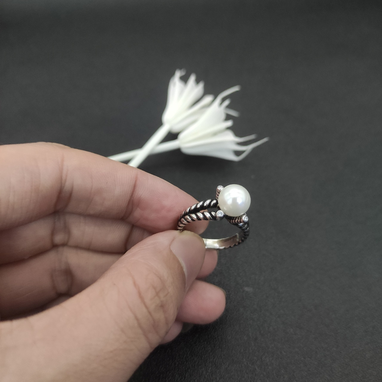 David Yurman four claw PEAL Ring