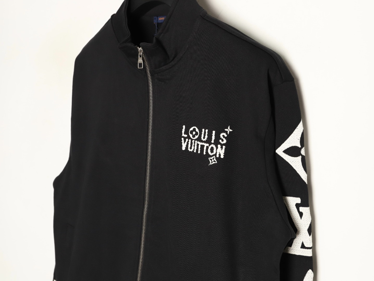 L0vis Vvtt0n 25Fw Coats Suit