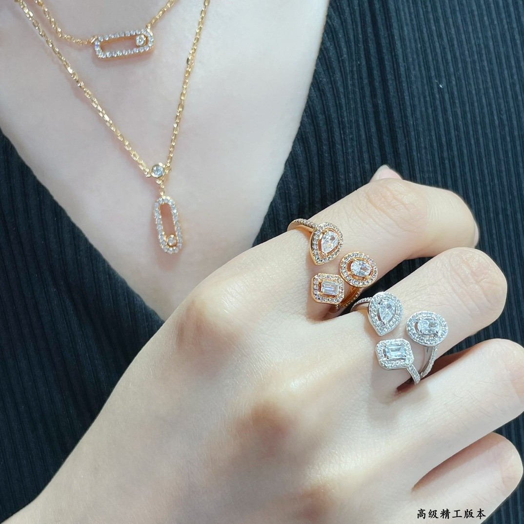 Messika Water Drop Three-D1am0nd Ring