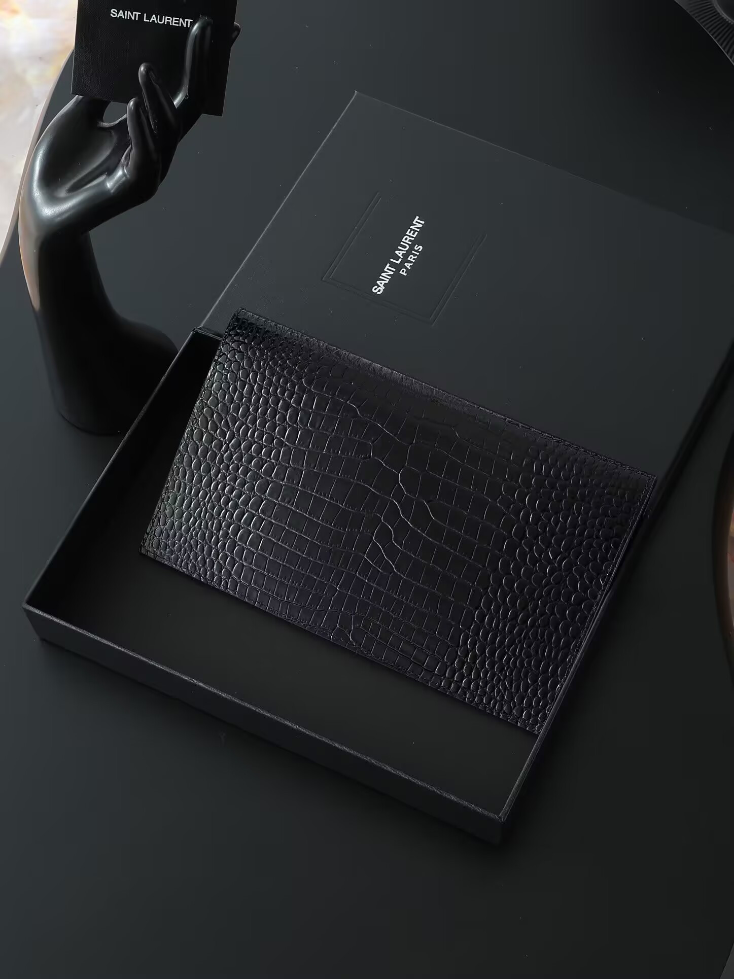 Y51 UPTOWN POUCH IN CROCODILE-EMBOSSED SHINY LEATHER BLACK 27 X 16 X 2 CM