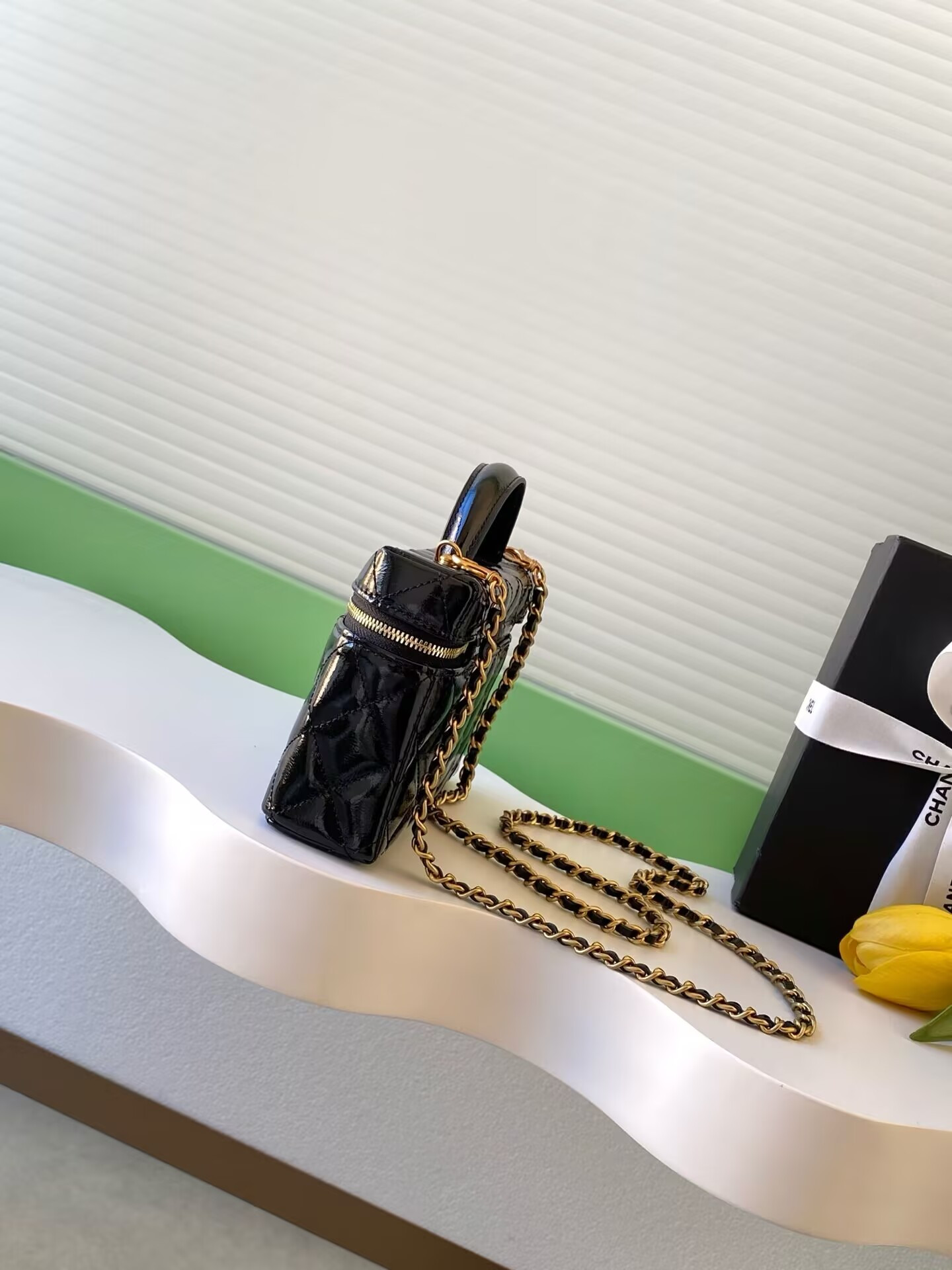 Ch**el Vanity with Chain 17x19x5cm