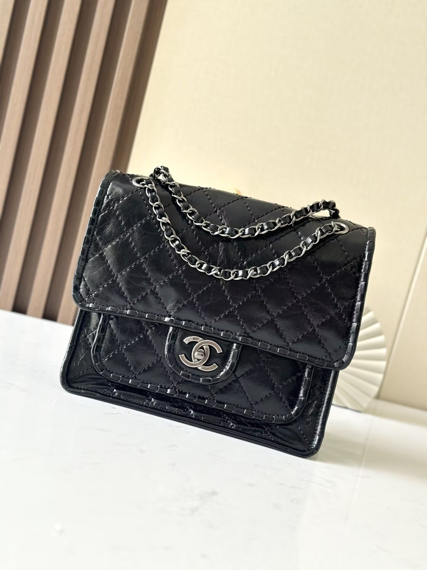 Ch**el vintage flap tofu bag 26x11x23cm