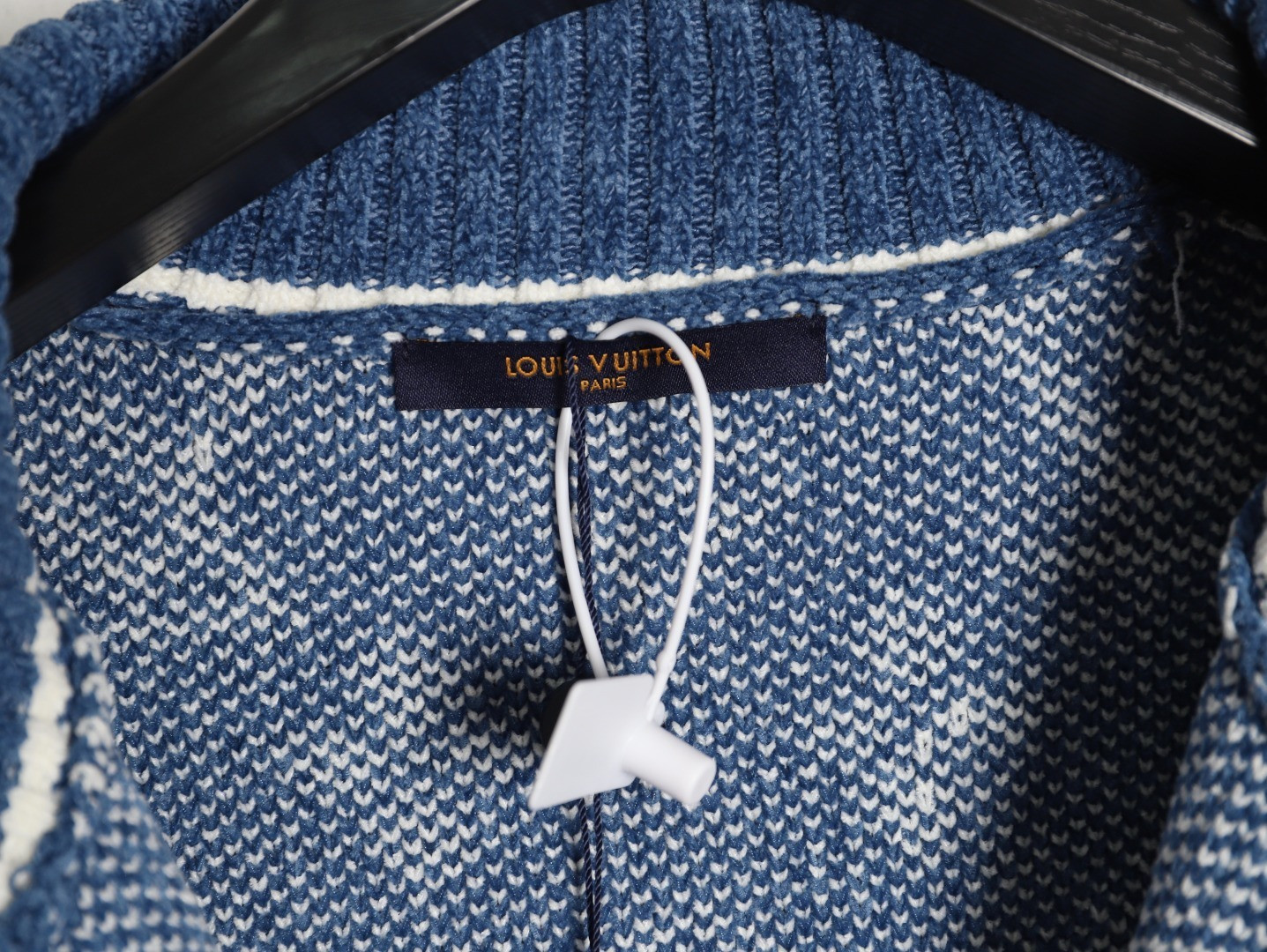 L0vis Vvtt0n LV 25ss Cardigan Sweaters