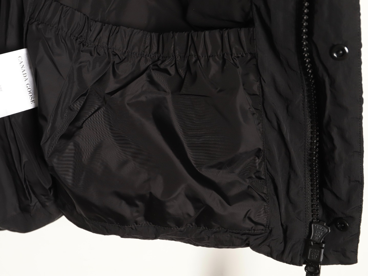 Can*a G00se Puffer Vest