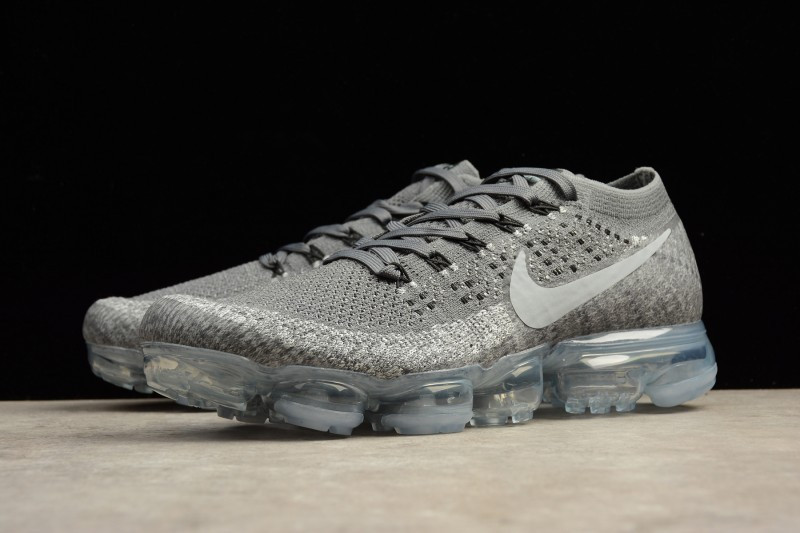 UA Nike Air Vapormax Flyknit "Asphalt Grey"