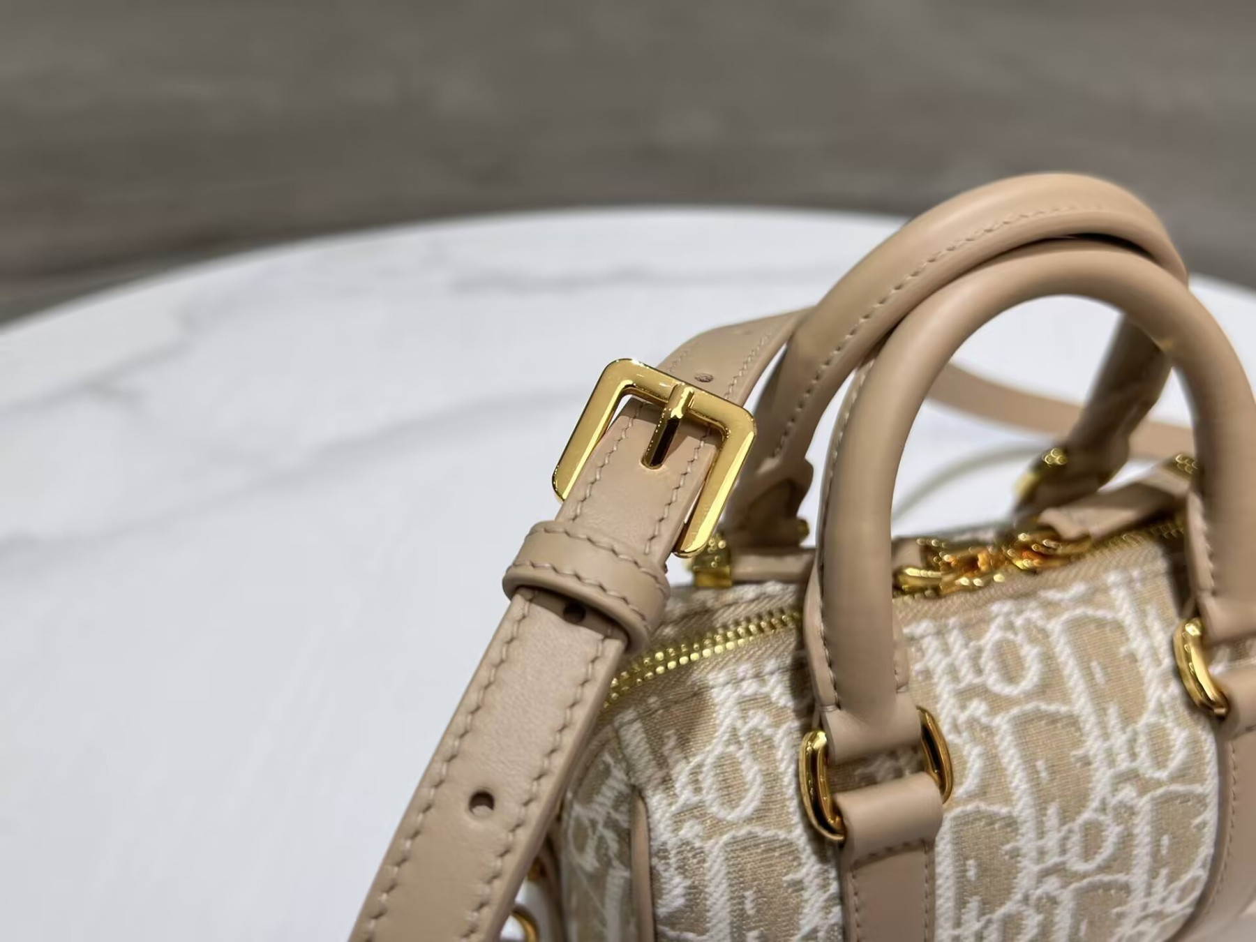 D10r Groove 17 Bag D10r Oblique Jacquard 17x10x8cm