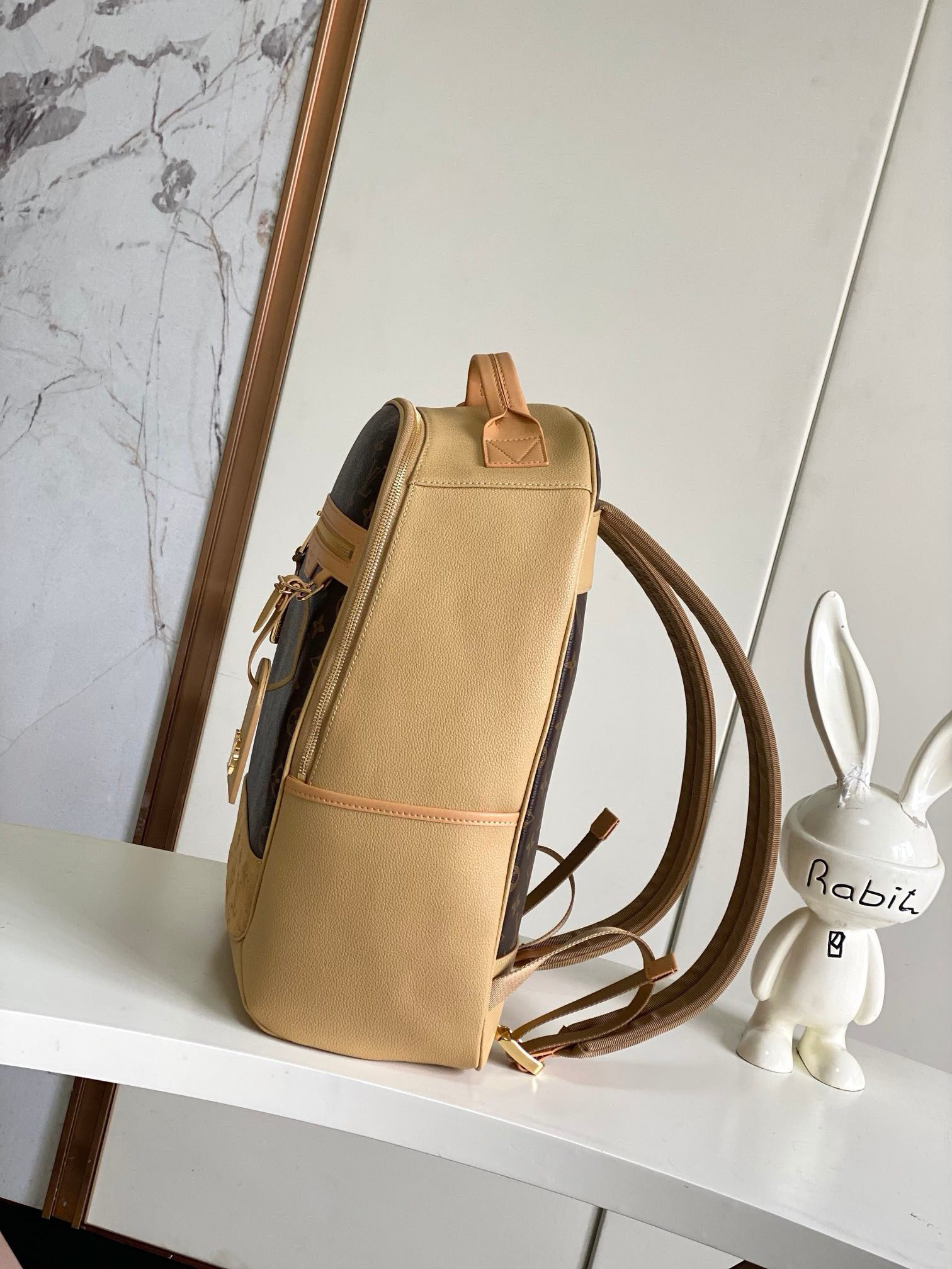 LV Outdoor Backpack M12624 44x19x31cm