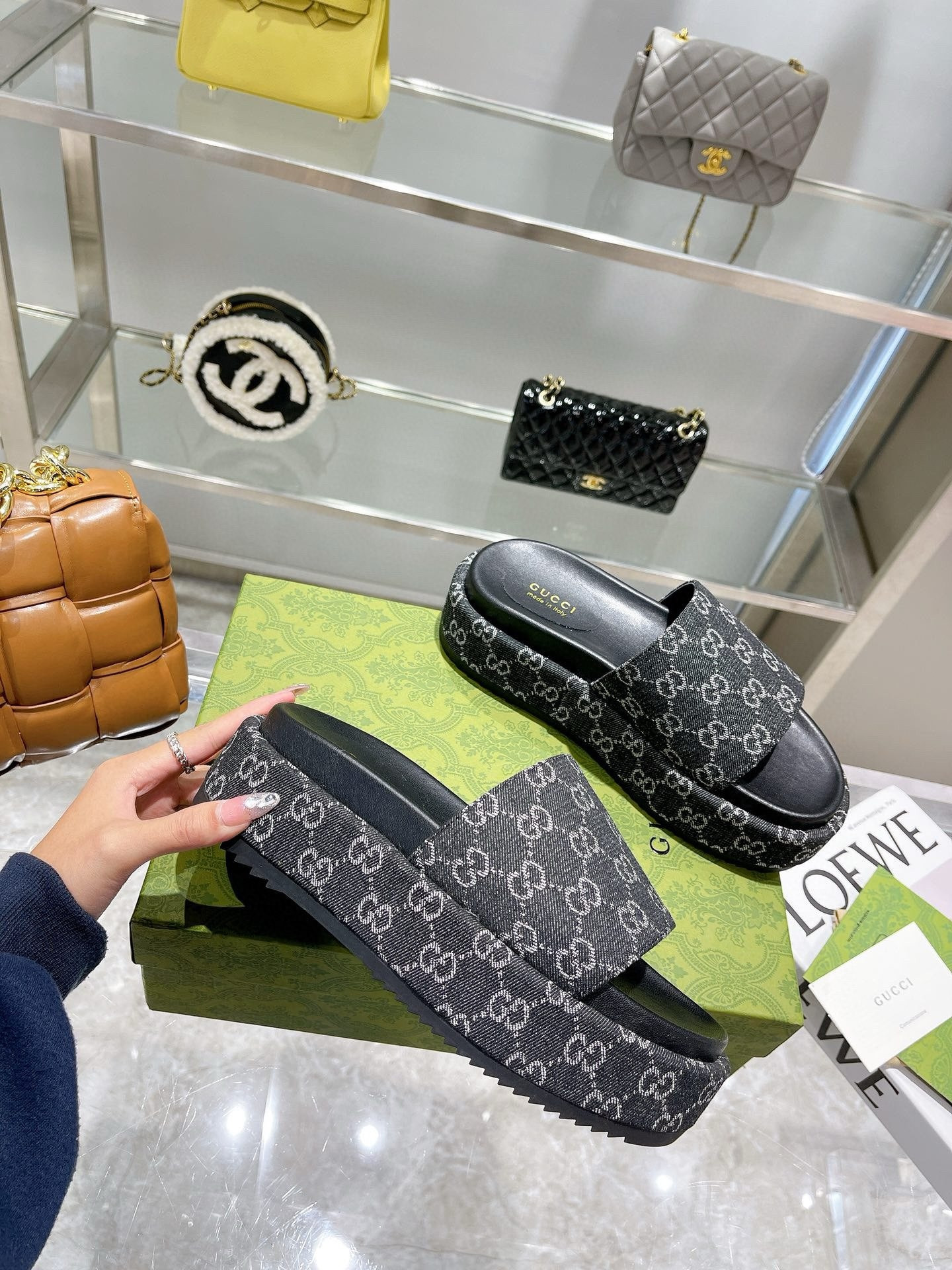 UA Gvc*1 GG PLATFORM Slide Sandal