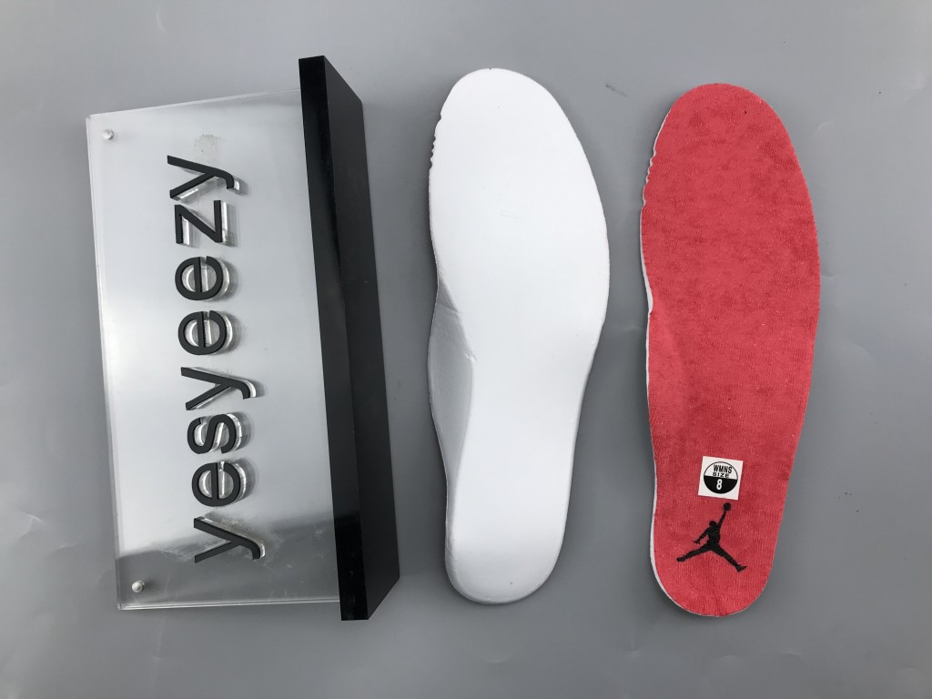 UA AIR JORDAN 11 RETRO "WIN LIKE 