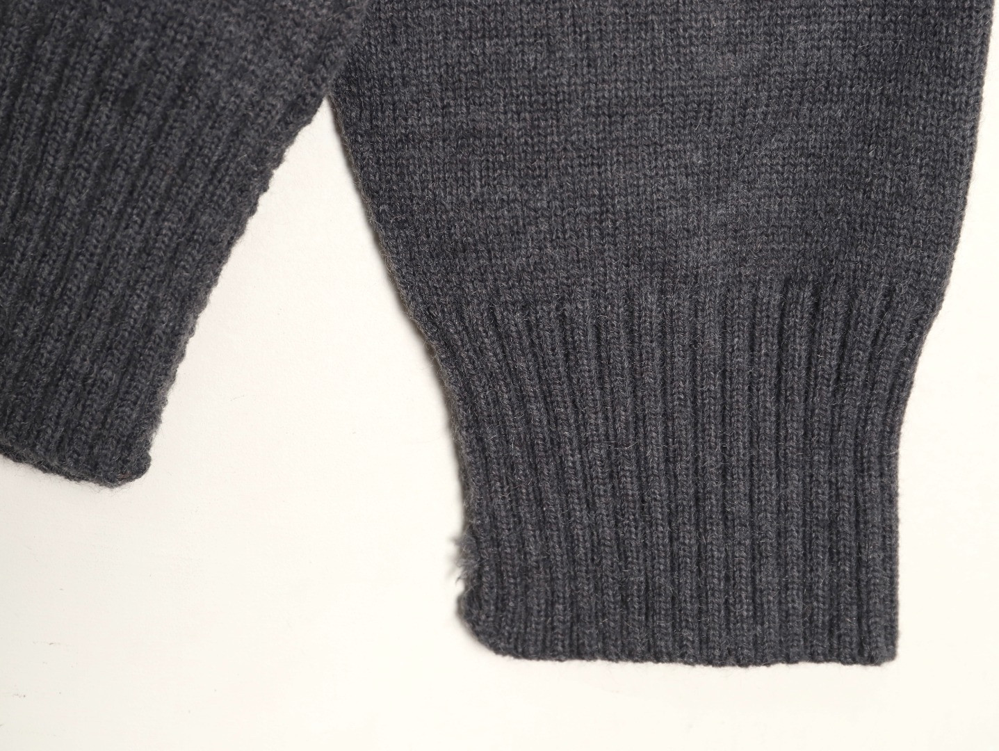 Ami Paris Knitting Sweaters