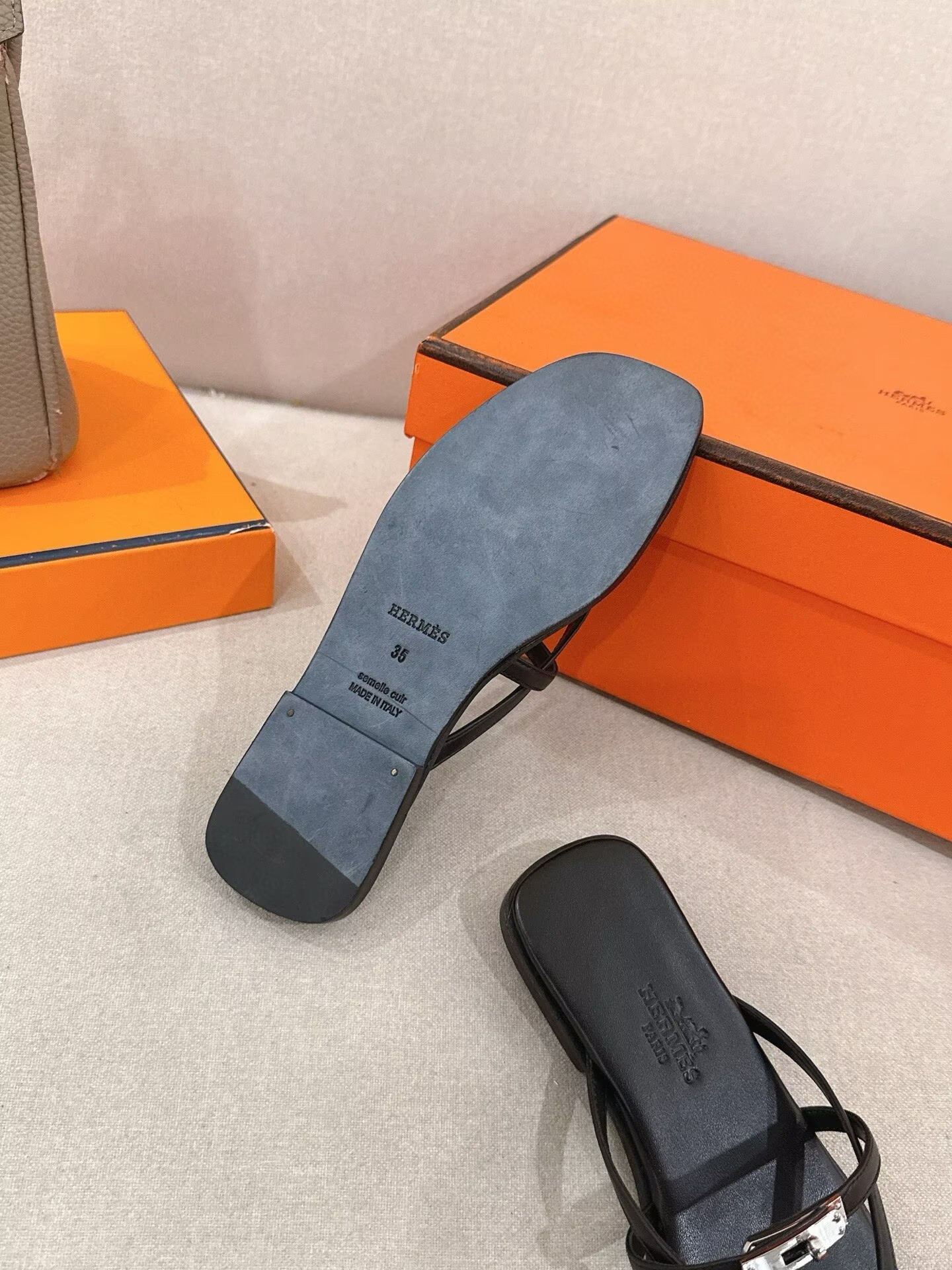 UA Hermès Miss Sandals