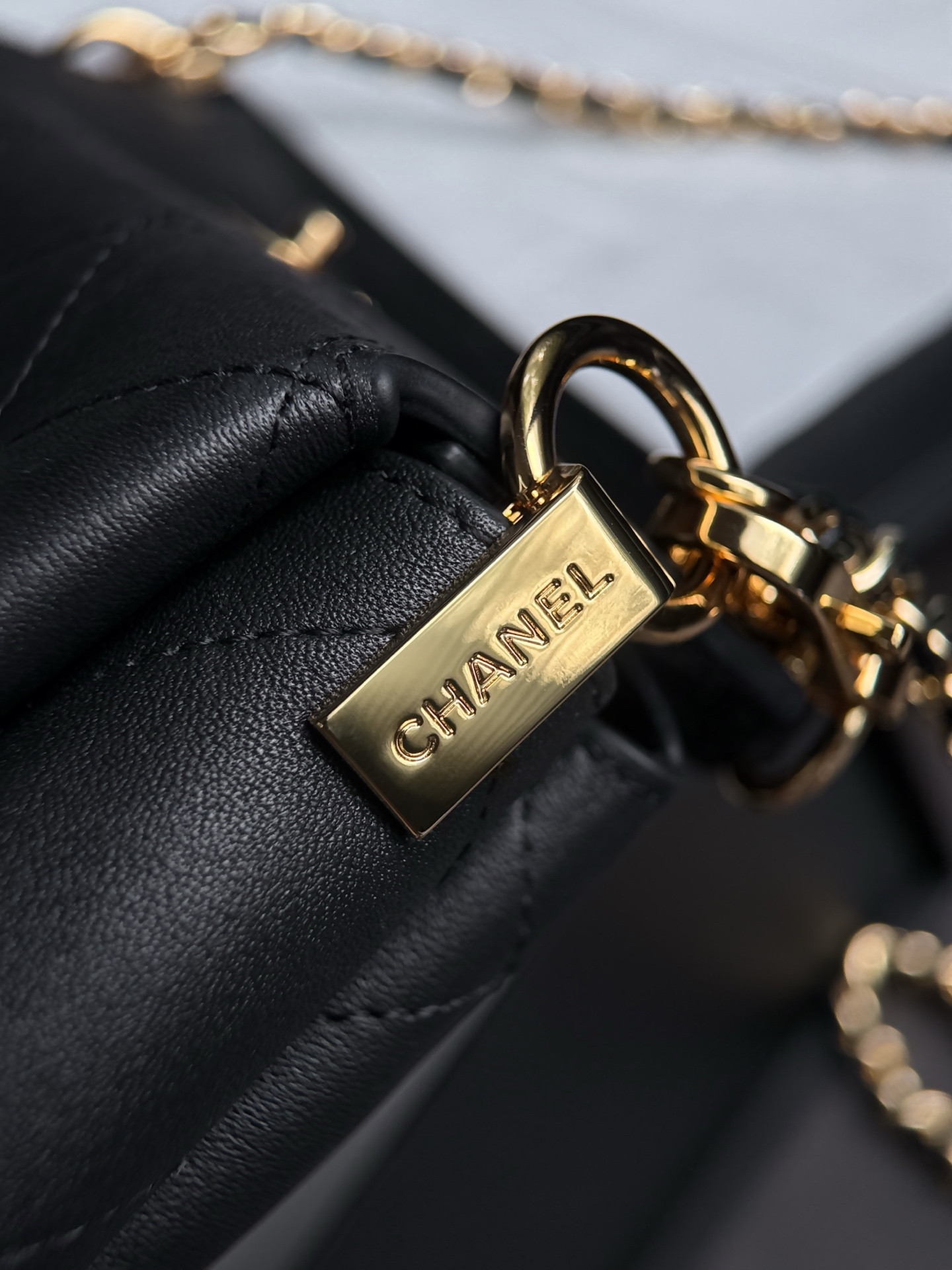 Chanel Hobo Bag AS6255 16x23x8cm