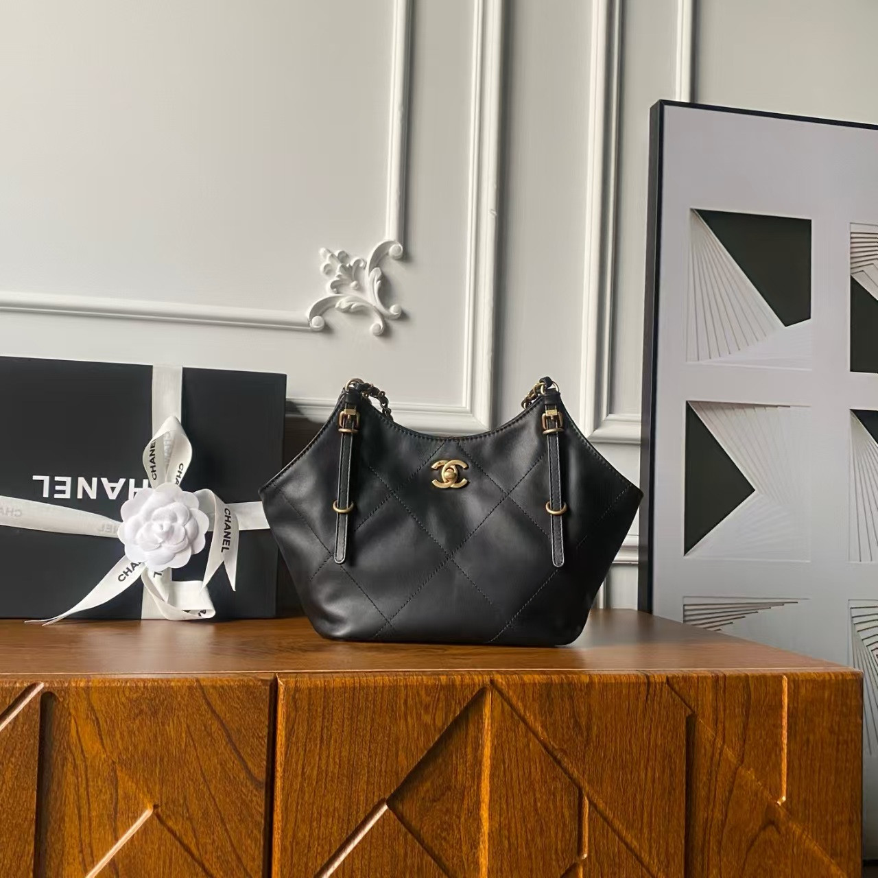 Chanel Shopping Bag AS6015 20x28x7cm