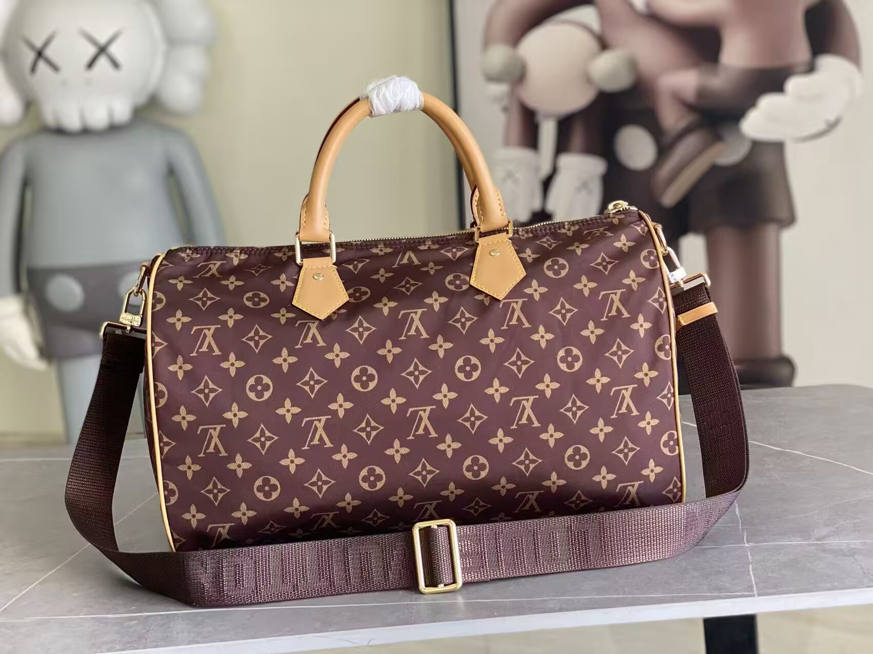 LV Speedy 40 Bandoulière Silk Tech M2A453 40 x 26 x 23 cm