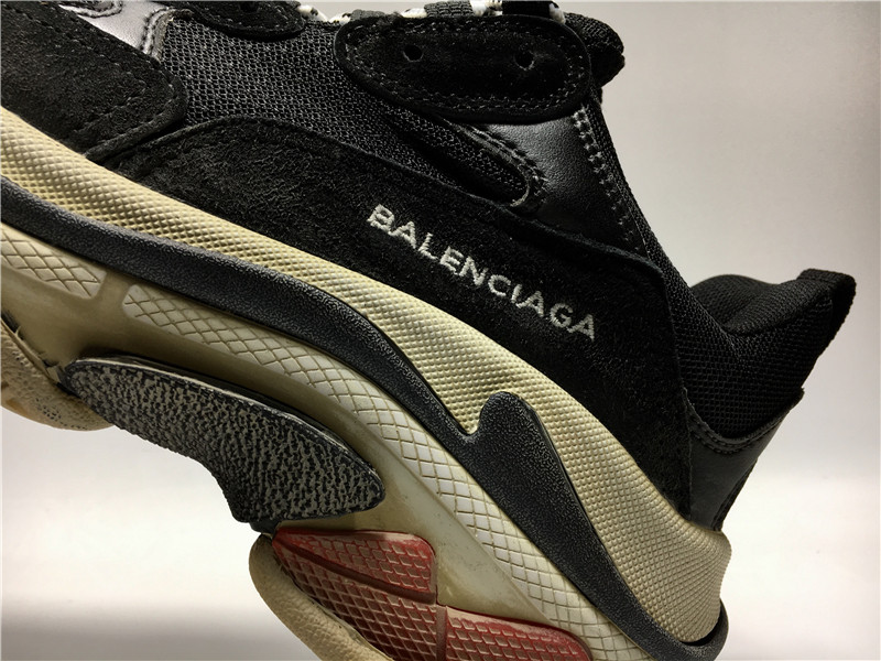 UA PARIS TRIPLE S TRAINER BLACK