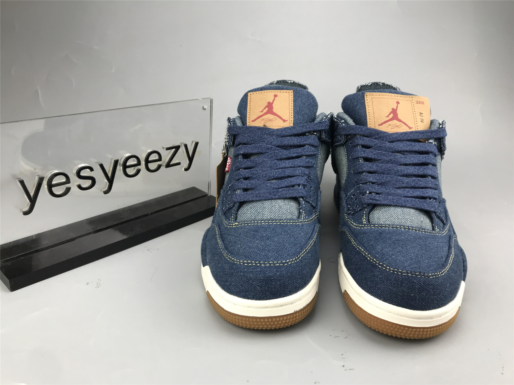 UA AIR JORDAN 4 RETRO Leu*s NRG "LEVI