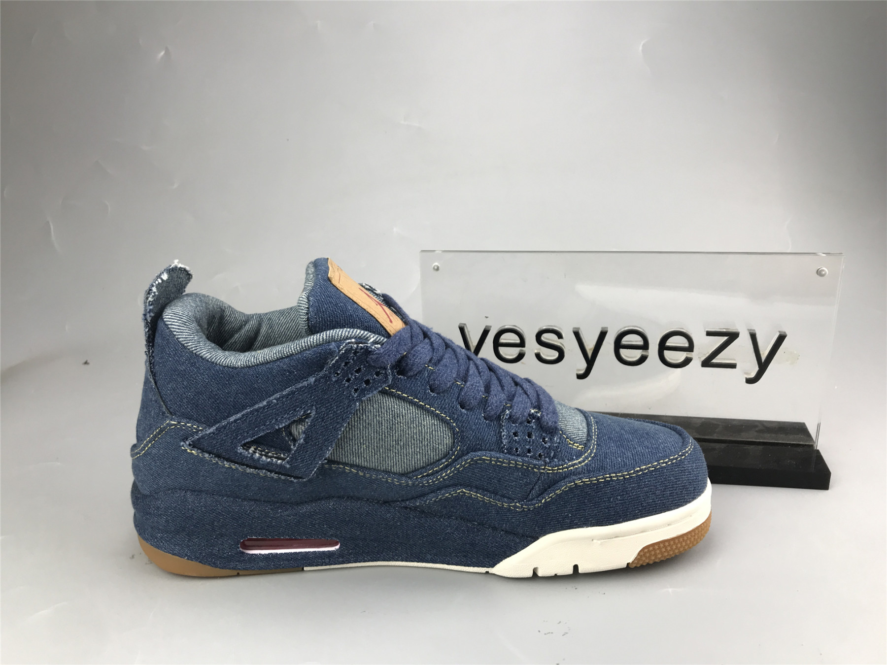 UA AIR JORDAN 4 RETRO Leu*s NRG "LEVI