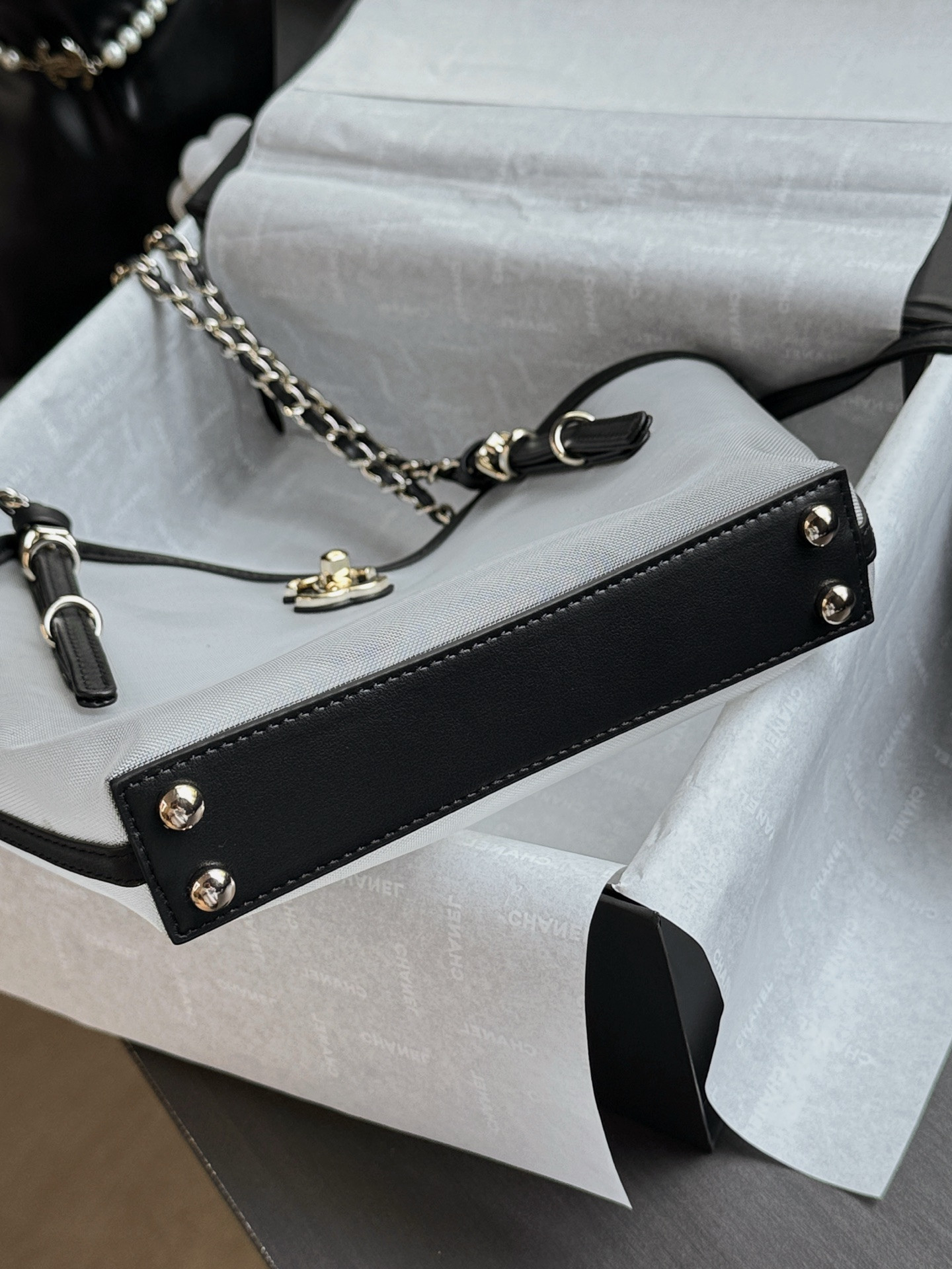 Ch**el shopping bag as6015 20x28x7cm