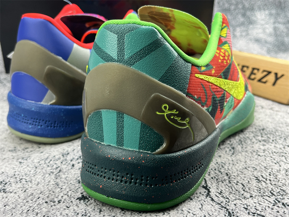 UA NIKE KOBE 8 PREMIUM 