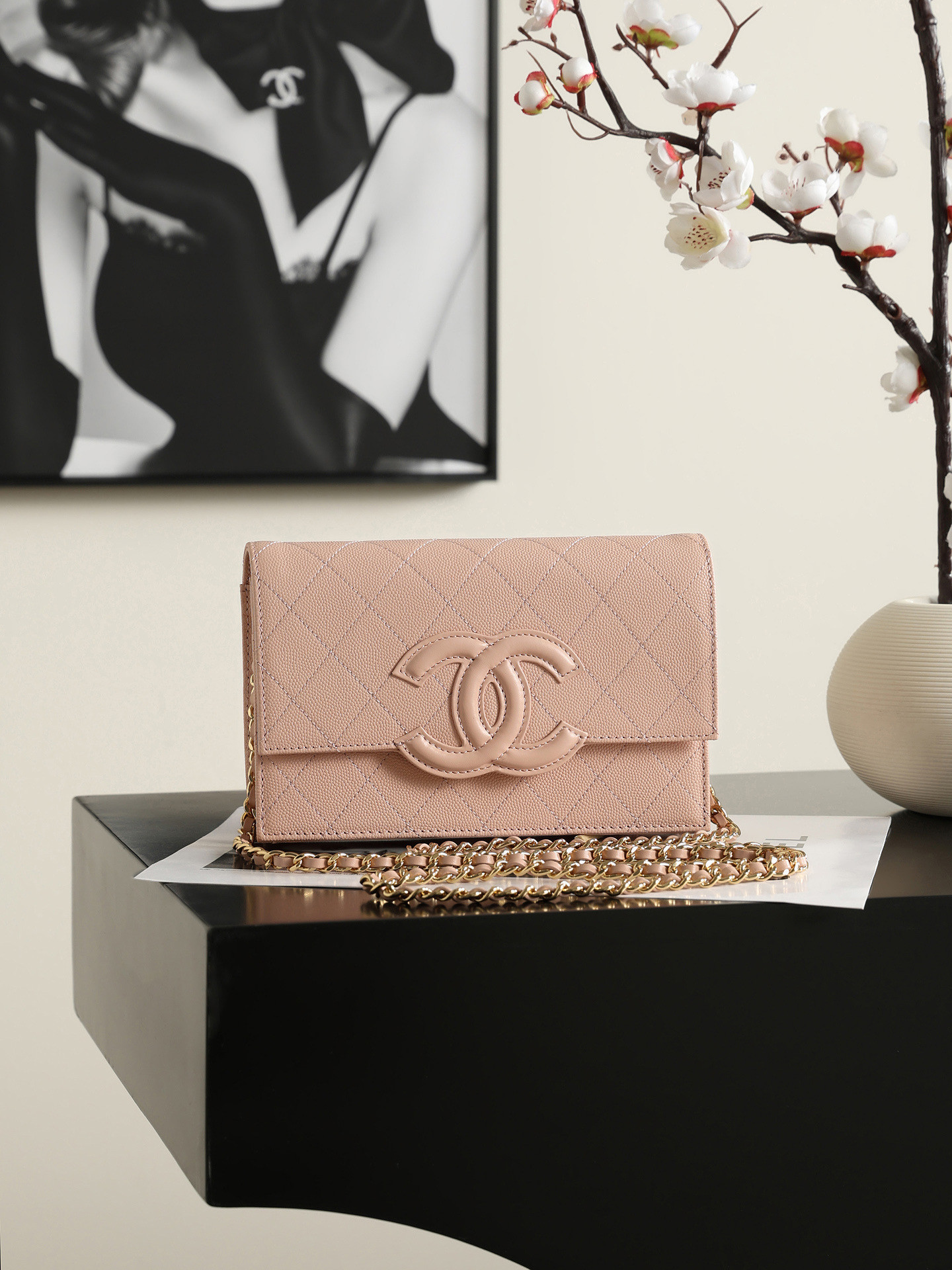 Ch**el Wallet on Chain AP5455 12x19x3.5cm